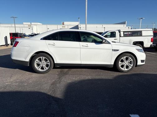 2019 Ford Taurus SE
