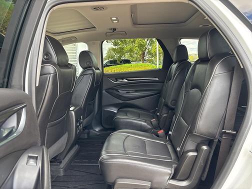 2021 Buick Enclave FWD Avenir