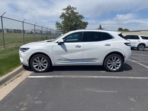 White Frost Tricoat 2023 Buick Envision Avenir FWD