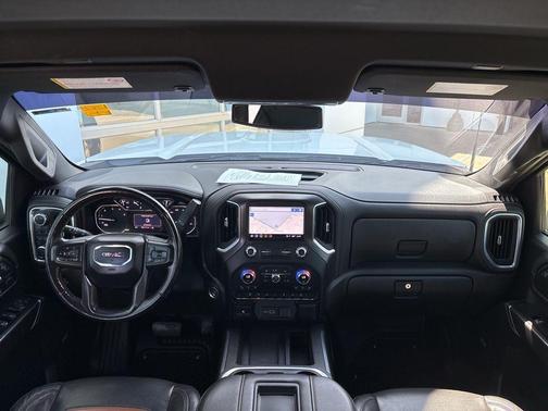 Summit White 2022 GMC Sierra 2500 AT4