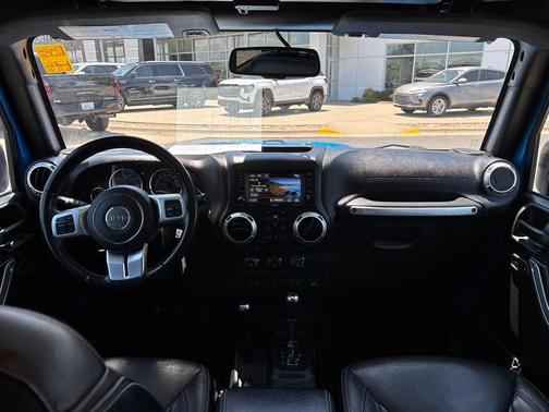 Hydro Blue Pearlcoat 2016 Jeep Wrangler Unlimited Rubicon