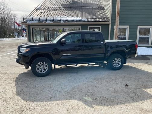 2019 Toyota Tacoma SR
