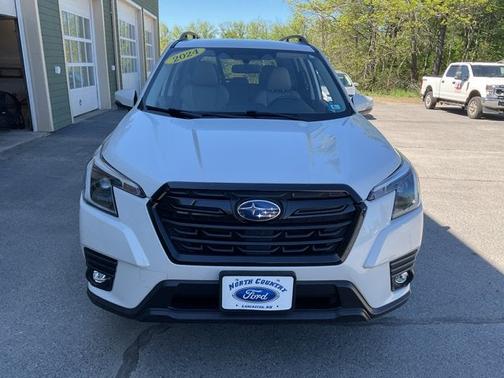 Crystal White Pearl 2024 Subaru Forester LIMITED