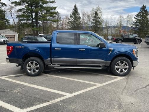 ATLAS BLUE METALLIC 2022 Ford F-150 XLT