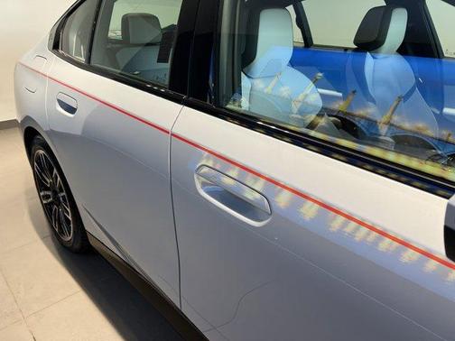 2024 BMW 540 i xDrive