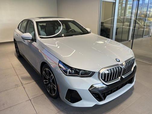 2024 BMW 540 i xDrive