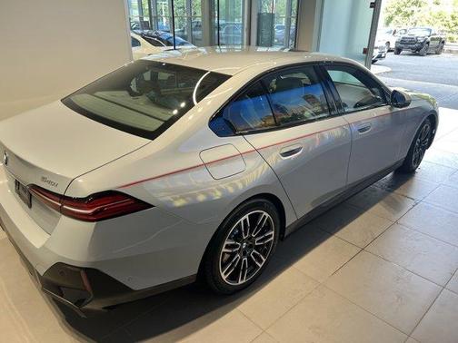 2024 BMW 540 i xDrive