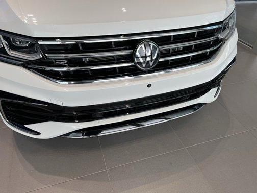2024 Volkswagen Tiguan 2.0T SEL R-Line