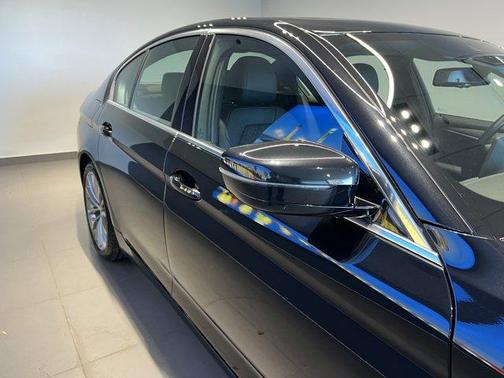 2023 BMW 530 i xDrive