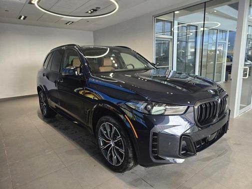 Carbon Black Metallic 2026 BMW X5 M60i