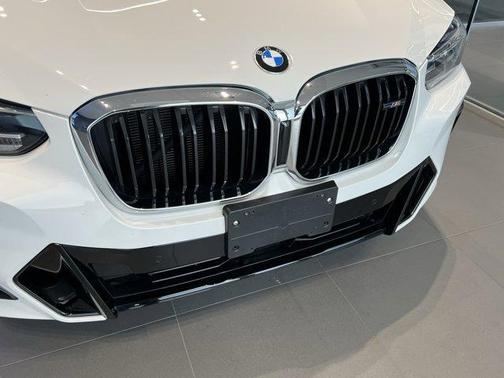 2023 BMW X3 M40i