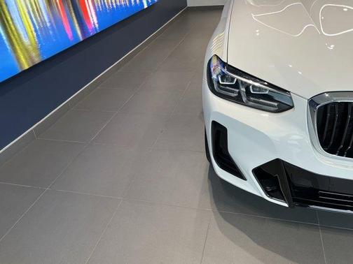 2023 BMW X3 M40i