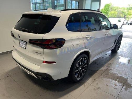 Alpine White 2026 BMW X5 xDrive40i