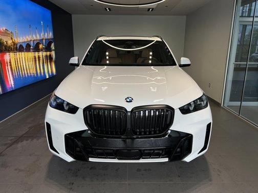 Alpine White 2026 BMW X5 xDrive40i