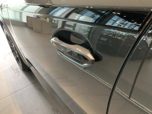 2025 BMW XM Base