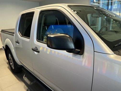 2021 Nissan Frontier SV