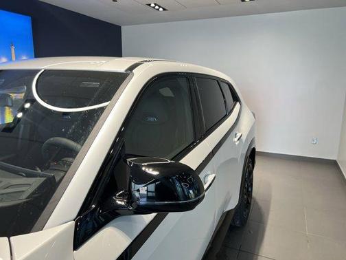 2025 BMW XM Base