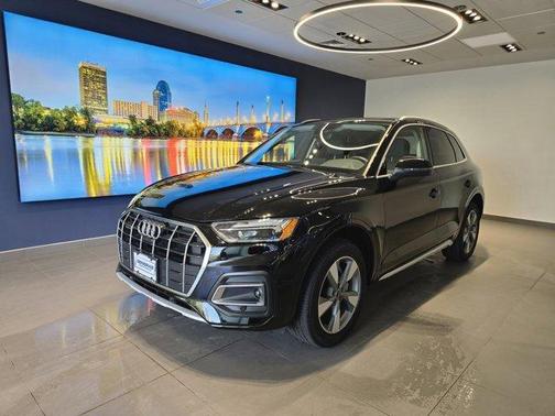 Brilliant Black 2023 Audi Q5 40 Premium Plus