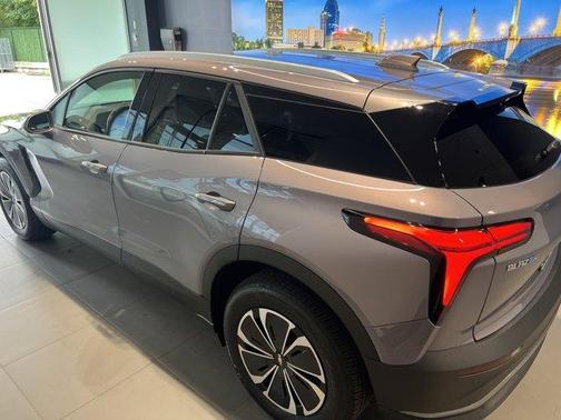 2025 Chevrolet Blazer EV AWD LT