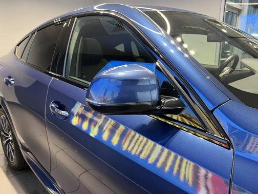 2021 BMW X6 xDrive40i