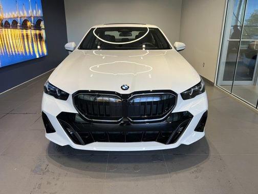 2026 BMW 530 i xDrive