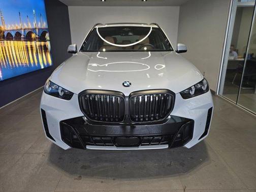 Gray 2026 BMW X5 xDrive40i