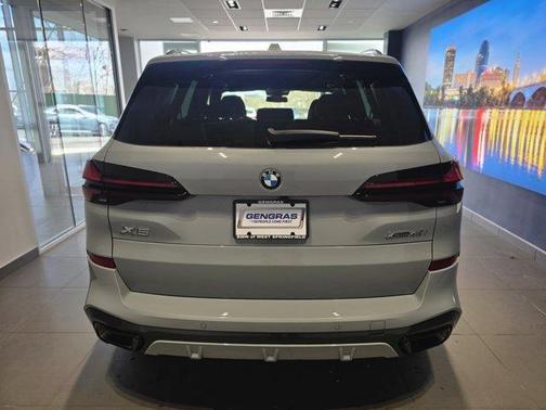 Gray 2026 BMW X5 xDrive40i