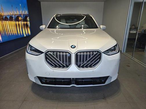 Mineral White Metallic 2026 BMW X3 30 xDrive