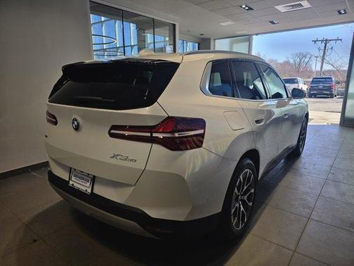 Mineral White Metallic 2026 BMW X3 30 xDrive