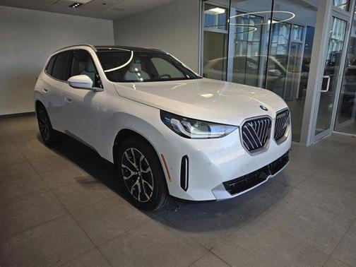 Mineral White Metallic 2026 BMW X3 30 xDrive