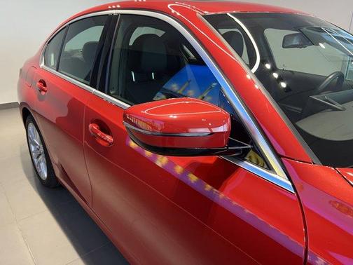2024 BMW 330 i xDrive