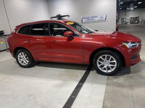 2019 Volvo XC60 T5 Momentum