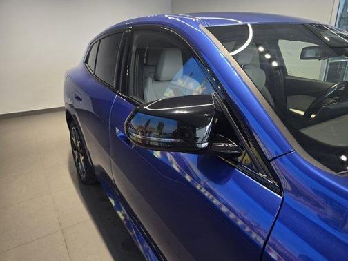 Portimao Blue Metallic 2024 BMW X2 M35i