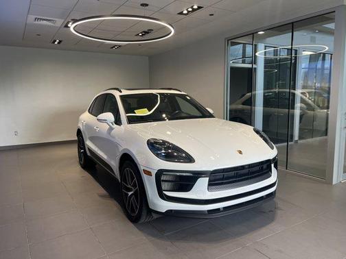 2022 Porsche Macan S
