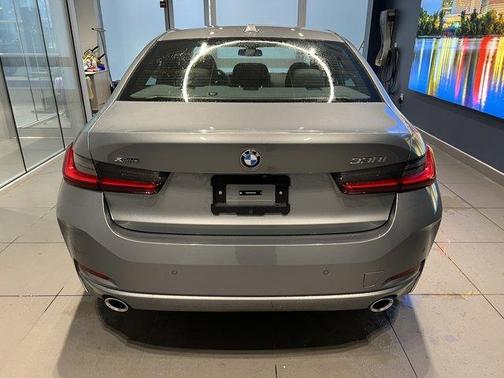 2025 BMW 330 i xDrive