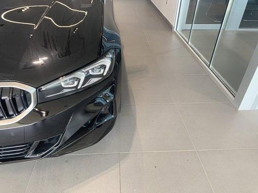 2025 BMW 330 i xDrive