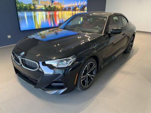 2025 BMW 230 i xDrive