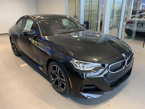 2025 BMW 230 i xDrive