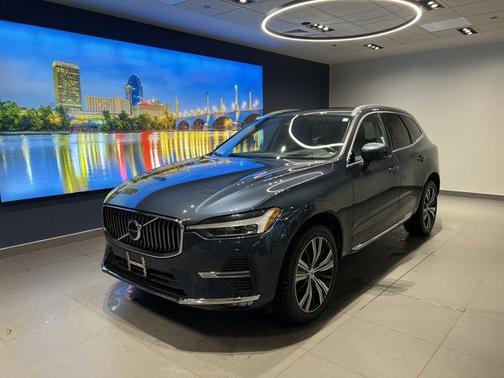 2022 Volvo XC60 B6 Inscription