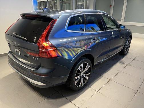 2022 Volvo XC60 B6 Inscription