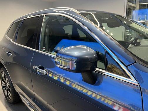 2022 Volvo XC60 B6 Inscription