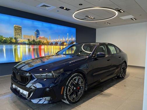 Tanzanite Blue II Metallic 2026 BMW 550e xDrive
