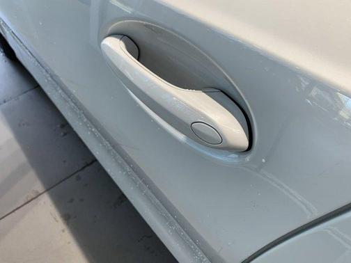 2024 BMW 330 i xDrive