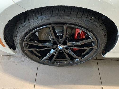 2024 BMW 330 i xDrive