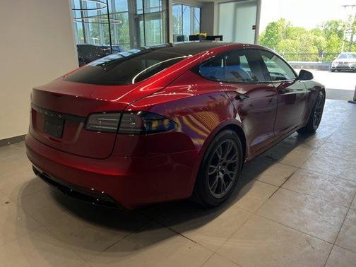 Red Multi 2023 Tesla Model S