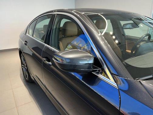 2022 BMW 530 i xDrive