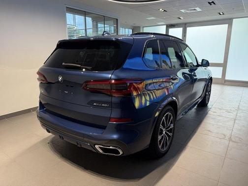 Phytonic Blue Metallic 2021 BMW X5 xDrive40i