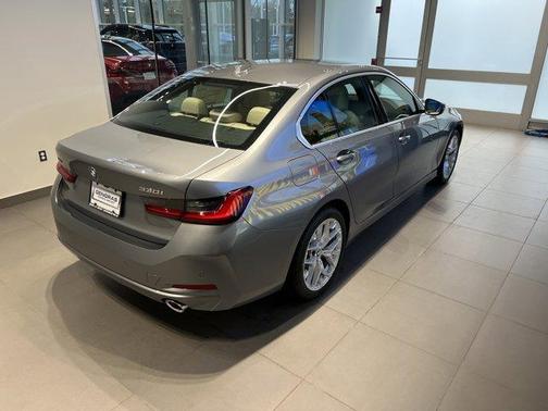 2025 BMW 330 i xDrive