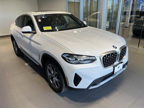 2024 BMW X4 xDrive30i