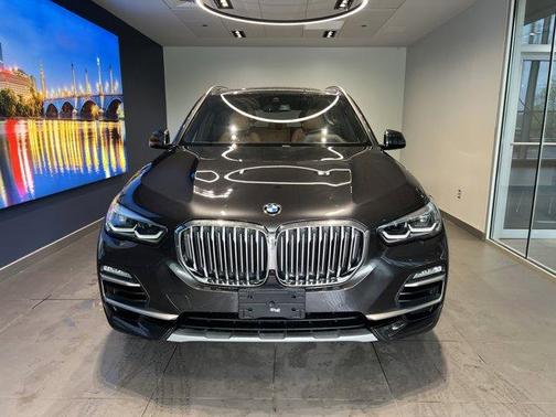 Dark Graphite Metallic 2021 BMW X5 xDrive40i